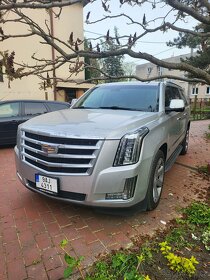 Cadillac Escalade ESV 6.2 V8 426 HP 4x4 - 5