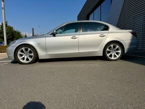 BMW e60 530i MANUÁL XENONY KůŽE PDC - 5