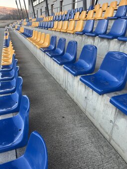 Tribunové sedačky - 5