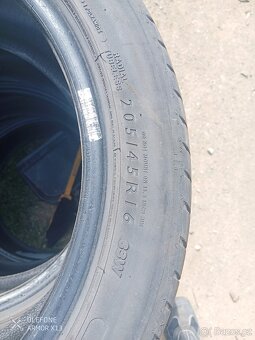Letní pneu Dunlop 205 45 R16 - 5