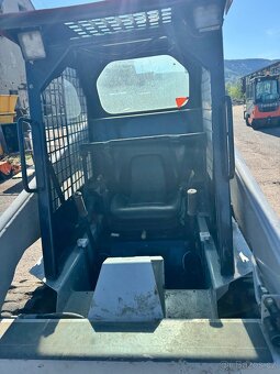 Smykovy nakladac Bobcat 645 vada - 5
