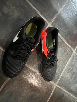 Turfy Nike Hypervenom X+černé~vel.40+cervene 40,5 - 5