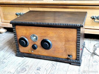 Velké rádio, truhlička, 20 léta, 3 lampovka, Německo - 5