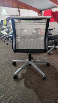 Zasedací židle Steelcase think - 5