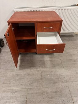 Prodám skříňku - 5