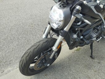 DUCATI Monster 821 - 5
