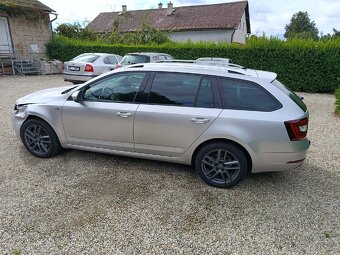 ŠKODA OCTAVIA - 5