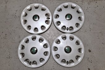 Kola / plechové disky Škoda Felicia + originální kryty kol - 5