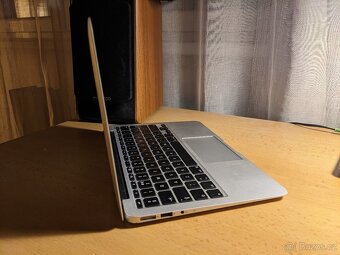 Apple macbook air 11.6" A1465 - 5