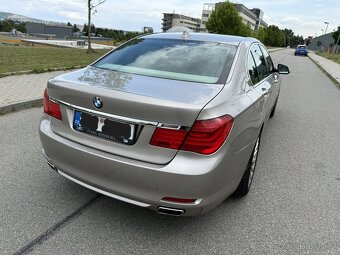 BMW 740D - 5