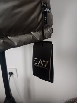 Empirio Armani vysoce luxusní zimní péřová bunda - 5