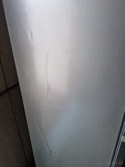 Stribrna lednice Electrolux - 5