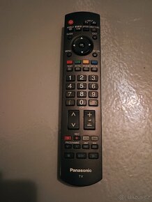 Prodám plazmovou televizi Panasonic VIERA TH-42PX70EA - 5