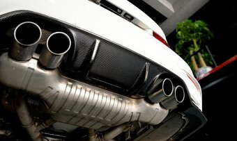 Zadný podnárazník BMW M3/M4 F8 ... - 5
