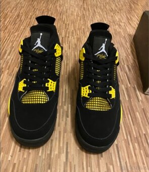 Air Jordan 4 Thunder Black - 5