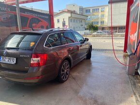 ŠKODA OCTAVIA COMBI LK 2.0 TDI DSG 4x4 135kW, ČR, SERVISKA - 5