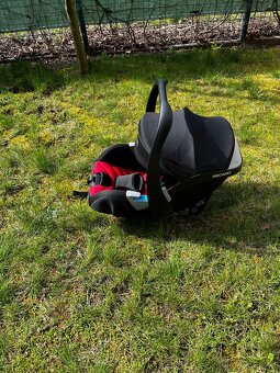 Autosedačka Recaro Guardia (0-13 kg) + ISOFIX základna - 5