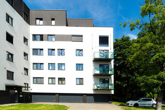 Pronájem bytu 2+kk [66 m2] na ulici Ukrajinská 6237/54 v Ost - 5