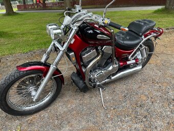 Suzuki VS 1400 Intruder - 5