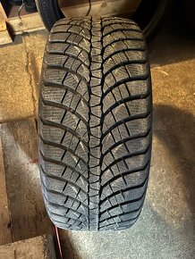 Prodám 4 zimní pneu Kumho 225/40 18 92V - 5