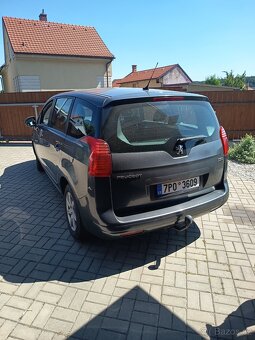 Peugeot 5008 - 5