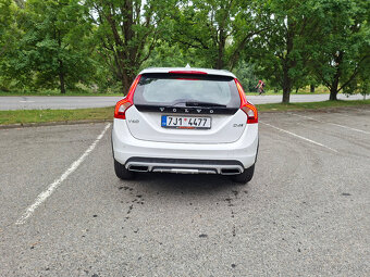 Volvo V60 CC, D4 - 140 kW, ODPOČET DPH - 5
