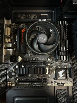 Herní / pracovní PC sestava – Ryzen 7 2700 / 32 GB RAM / Aor - 5