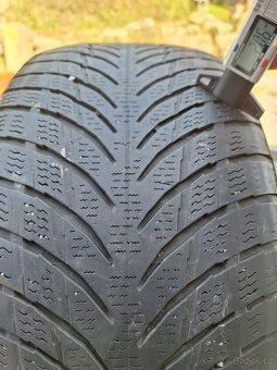Zimni pneu 235/45 r18 - 5