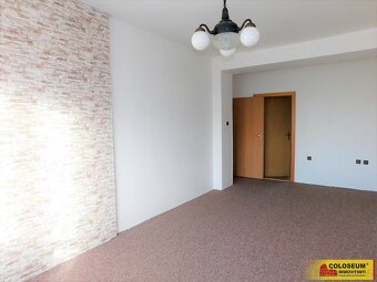 Znojmo, pronájem bytu OV 3+1, 63 m² -, 2 balkony, sklep, rek - 5