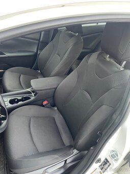 2021 Toyota Prius AWD-e 28000km - 5