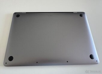 MacBook Pro 2022 M2 8GB - 5