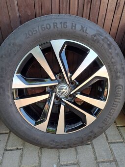 VW Touran II, originál ALU kola Dublin s pneu 205/60R16 - 5