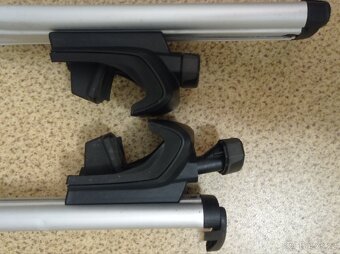 Příčníky Thule Wingbar 961 (118 cm) + patky 757 (na hagusy) - 5