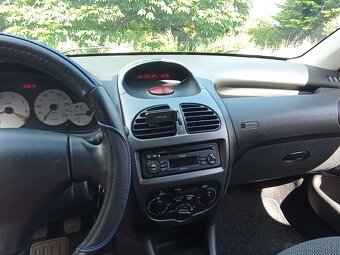 Peugeot 206 - 5