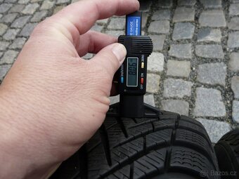 ZIMNÍ PNEU + DISKY ŠKODA 14" VW,SEAT 175/70R14 - 5