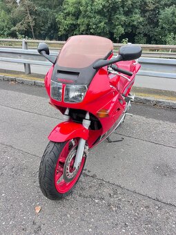 Honda vfr 750 ( rc36 ) - 5