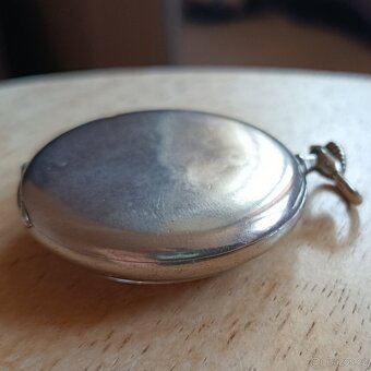 Švýcarské kapesní hodinky OMEGA po servisu - 5