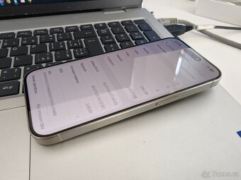 Apple iPhone 15 Pro 256GB - 5