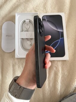 IPhone 16 pro max 512 gb black titanium - 5