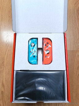 Prodám nové Nintendo Switch OLED (Neon Blue / Red) v záruce - 5