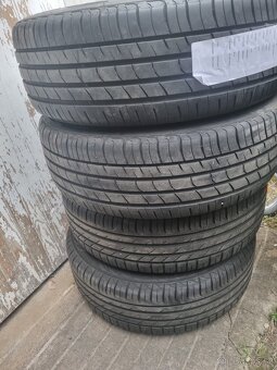 Pneu 225/55/R19 - 5
