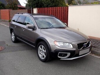 2011 Volvo XC70 2,4 D5 4x4 151kW s manuální převodovkou - 5