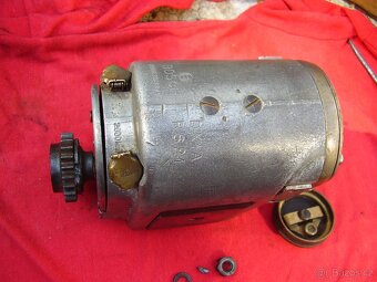 Prodám magnetobateriové zapalování Bosch - 5