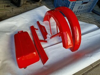 Kompletní sada plechů, plechařina na BABETTU 210, NOVÝ LAK - 5