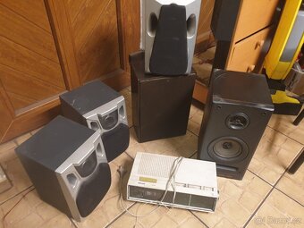 5x reprobedny a retro radio - 5