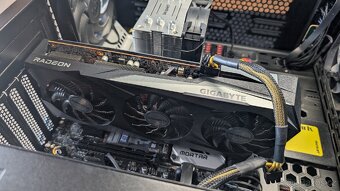 Gigabyte AMD Radeon RX 6650 XT - 5