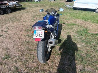 Yamaha R6 - 5