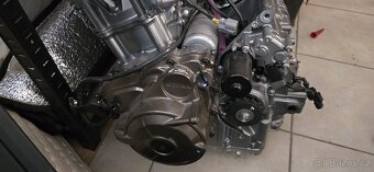 Motor Honda afrika twin 1100 najeto 800 km - 5