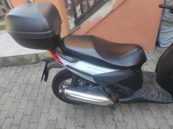 Aprilia,sport city 125 - 5