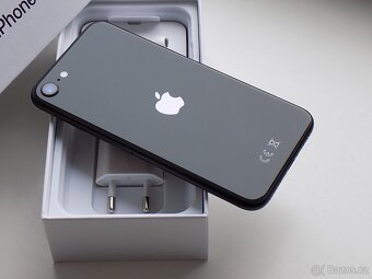 Apple iPhone SE (2020) 64GB Black TOP stav, ZARUKA - 5